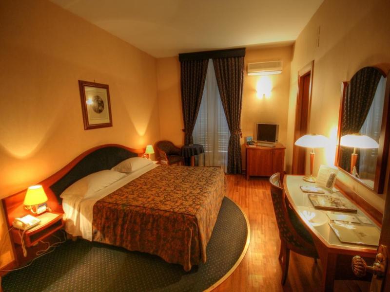 Massimo Plaza Hotel Palermo Exterior photo